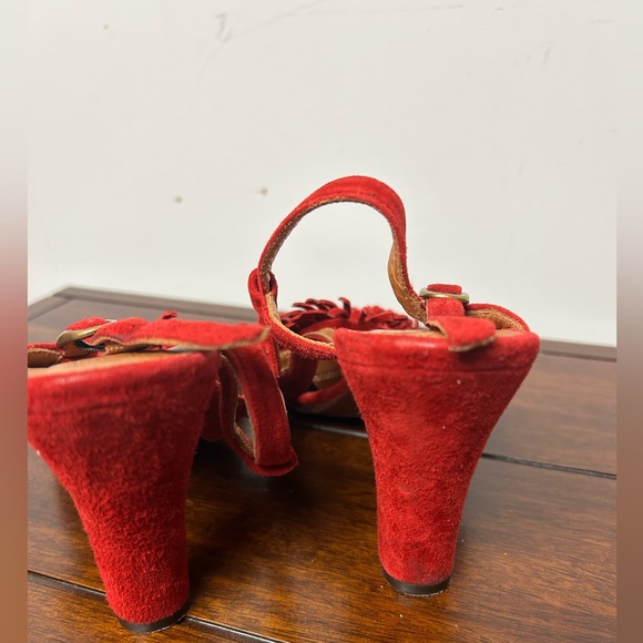 CHIE MIHARA MADE IN SPAIN RED POM POM HEELS SUEDE LEATHER STRAPS SANDALS 38 - Picture 7 of 9